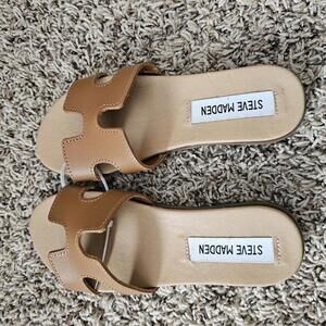Steve Madden girl's Brown Slide Sandals Size 4.5‎